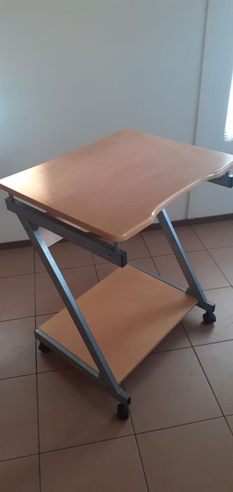 Mesa para televisão