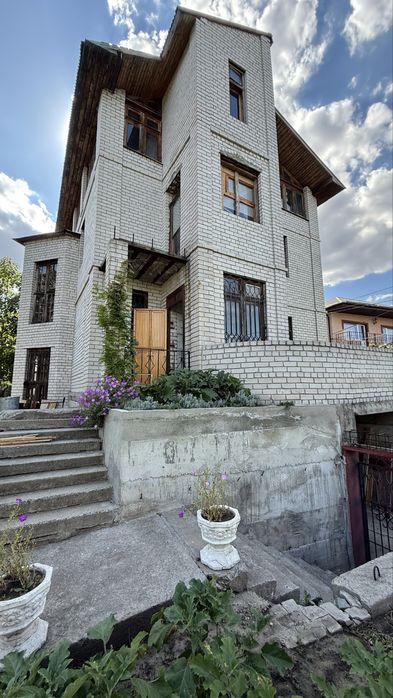 Продам будинок на березі річки Сура