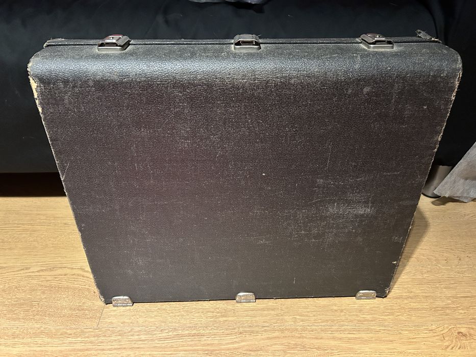 Vendo  Acordeão Piermaria Musette feito em Italia, como novo