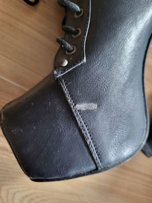 Buty lity na obcasie
