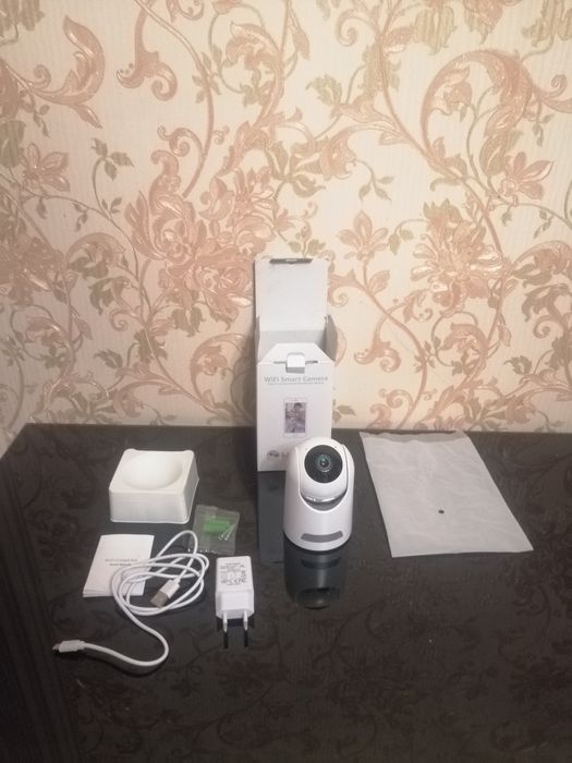 Кімнатна міні камера