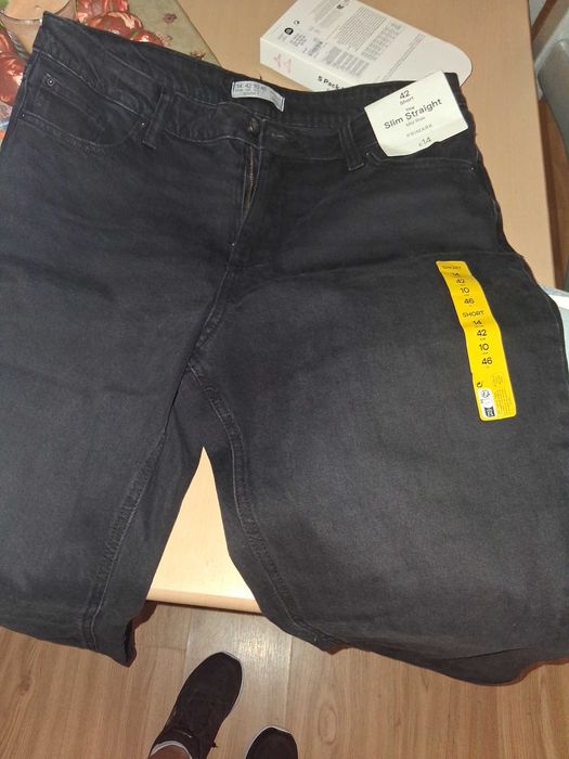 Vendo 2 pares de calças novas