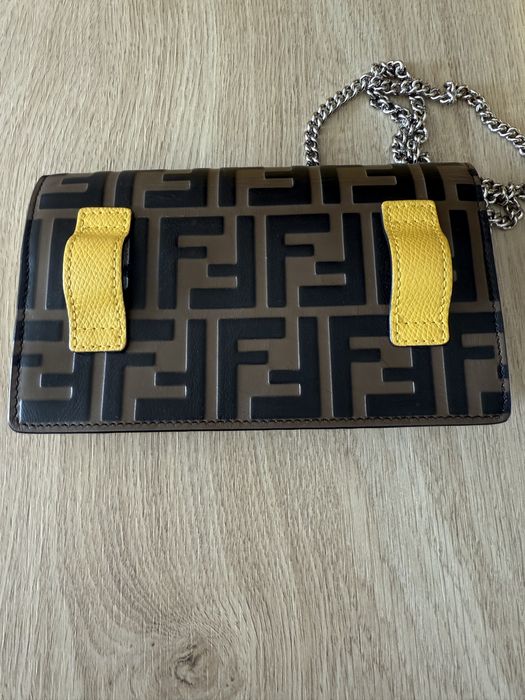 Продам сумку Fendi (оригінал)