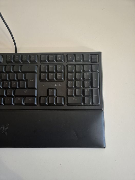 Teclado Razer ornata v2