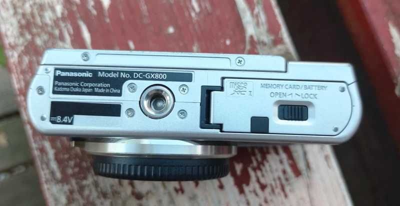 Panasonic Lumix DC-GX800
