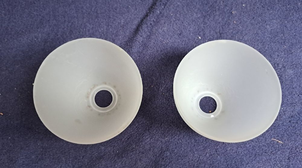 Klosze do lamp prl 4 szt. W cenie