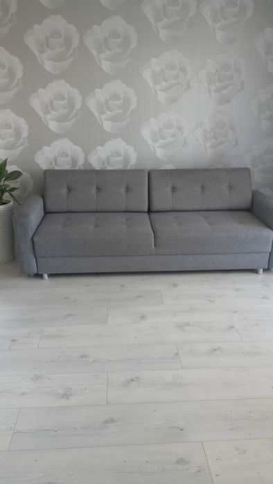 Sprzedam sofę z morzliwością spania