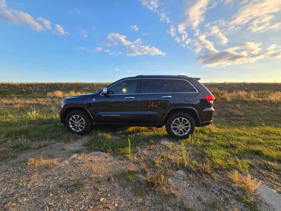 Jeep Grand Cherokee Overland bez pneumatyki bezwypadkowy
