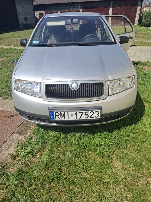Skoda Fabia 1.4 srebrna