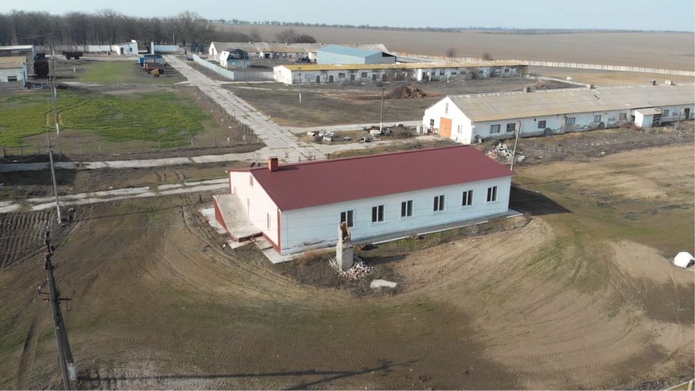 Продам Ферму с Помещениями подсобными