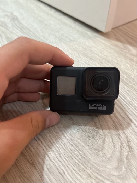 GoPro Hero 7 Black + 4 Baterias + Caixa de estanque+Base de carregamento