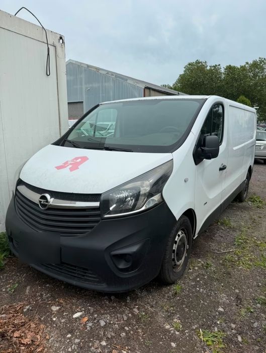 Opel Vivaro 1.6 blaszak uszkodzony silnik