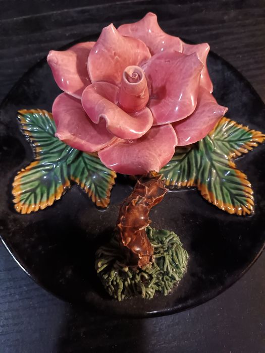 Prato de suspensão com rosa antigo