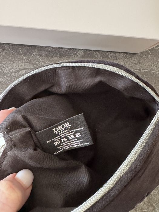 Косметичка Dior у подарунковій упаковці