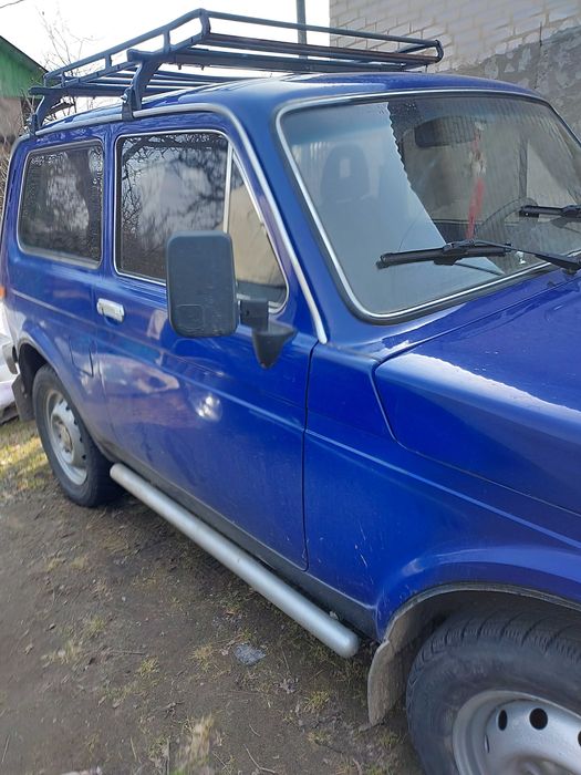 Продам ниву 2121