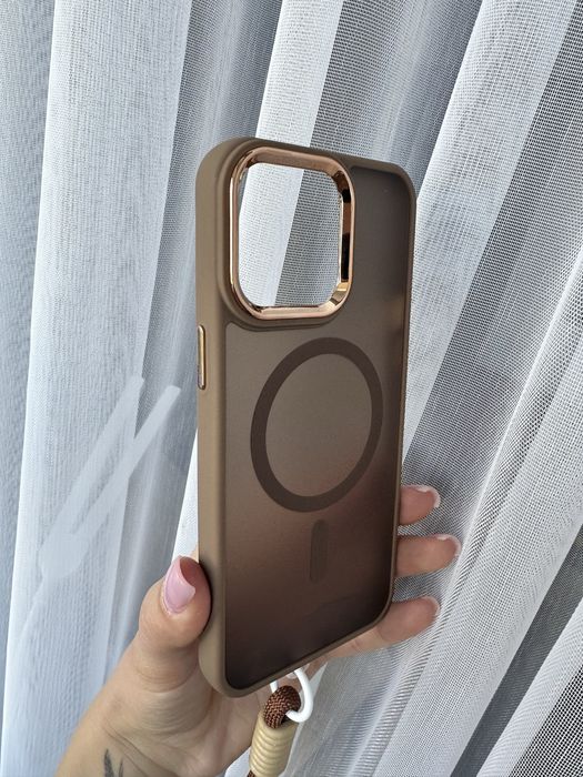 Чохол, бампер 15 Pro Max новий .