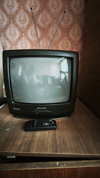 Телевізор SHARP 14"