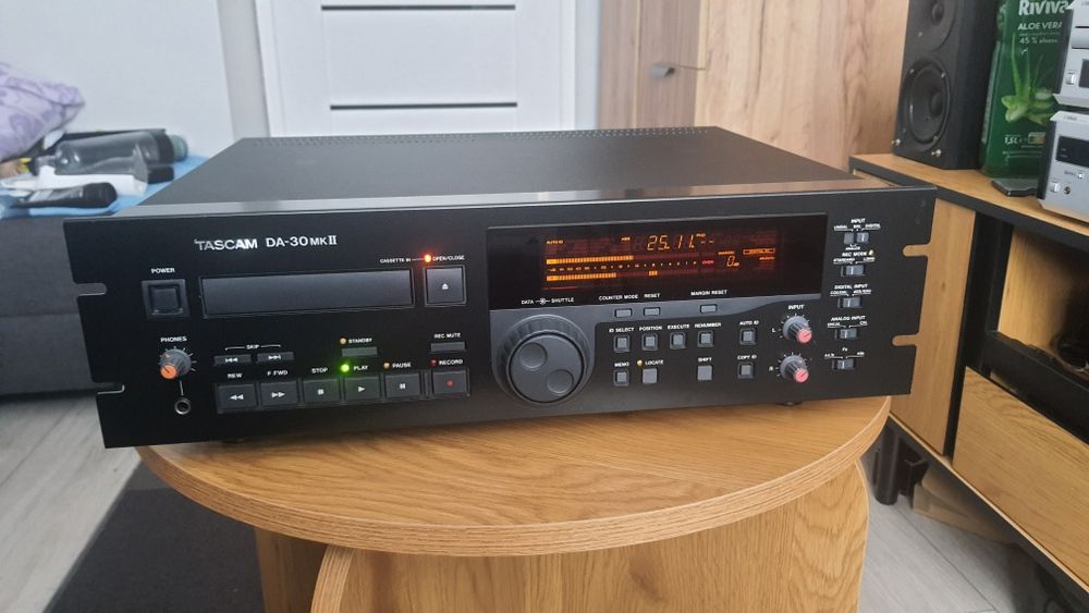 Magnetofon Dat Tescam da30mk2
