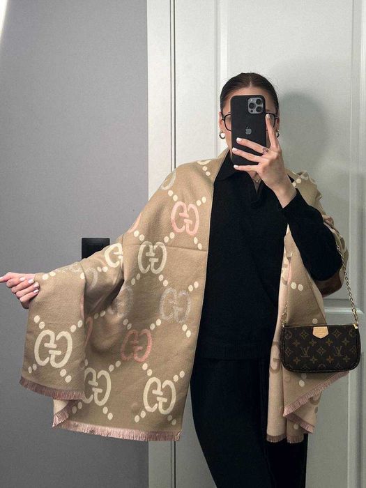 Кашеміровий двоколірний шарф Gucci