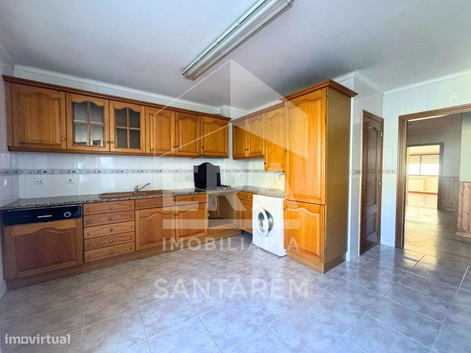 Apartamento T3 com varanda