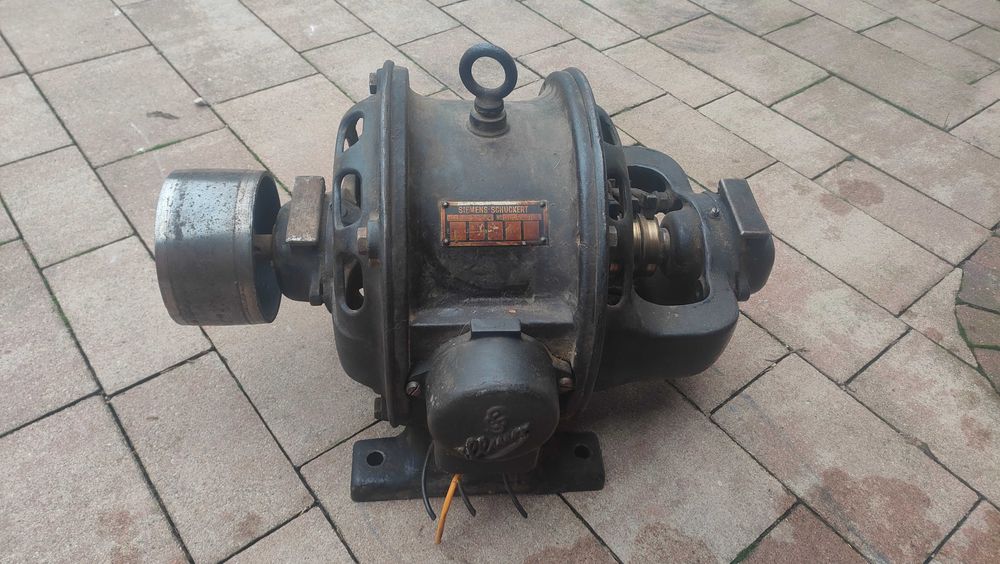 silnik elektryczny 3KW zabytkowy