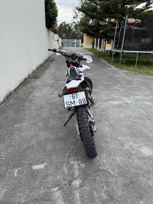 AJP PR4 125 enduro