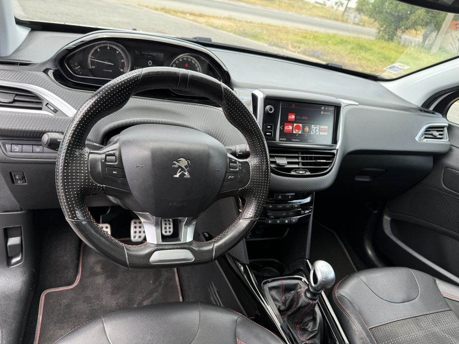 Peugeot 2008 1.6hdi gtline