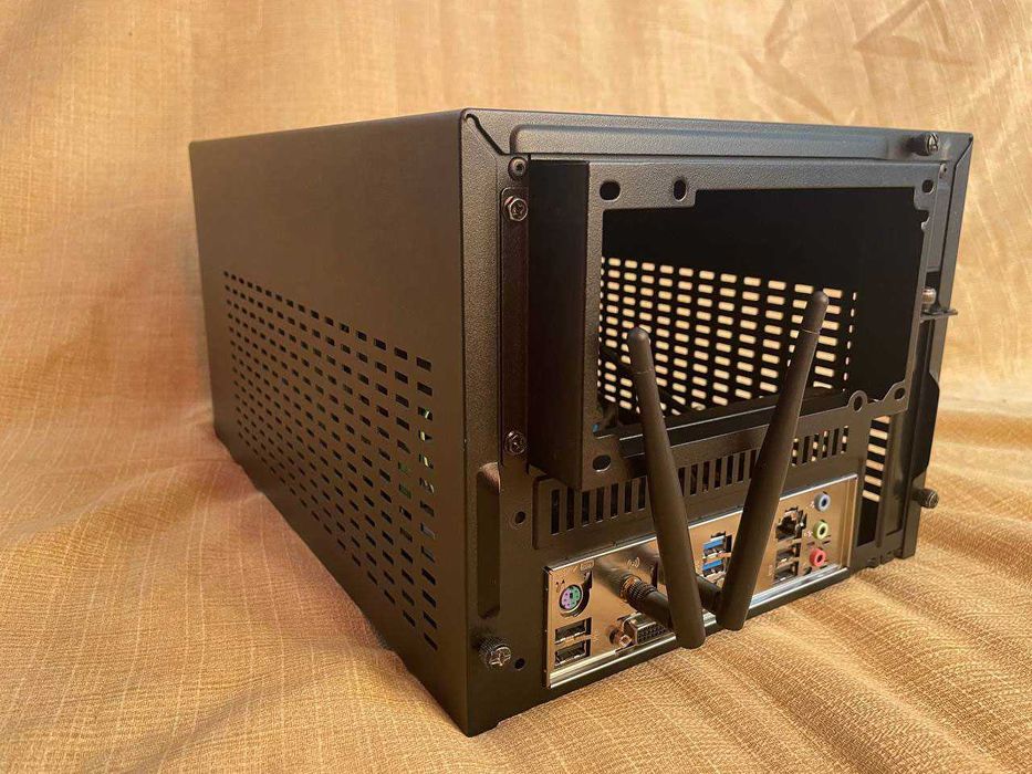 ПК без БП и ЖД (i7-6700, MSI H170I PRO, 32 Gb, CoolerMaster Elite 130)