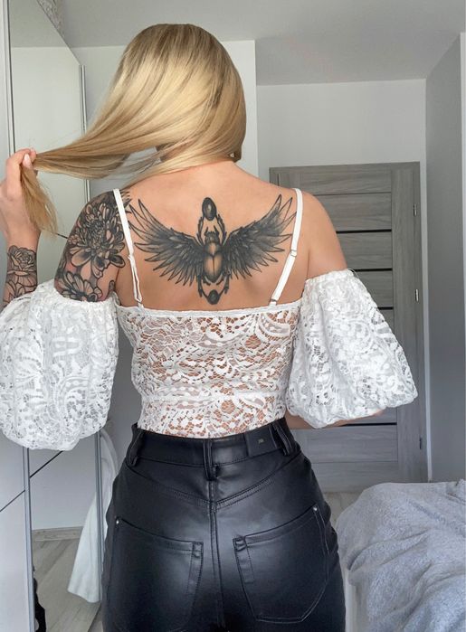 Białe koronkowe body haftowane bluzka hiszpanka Love Triangle XS nowa