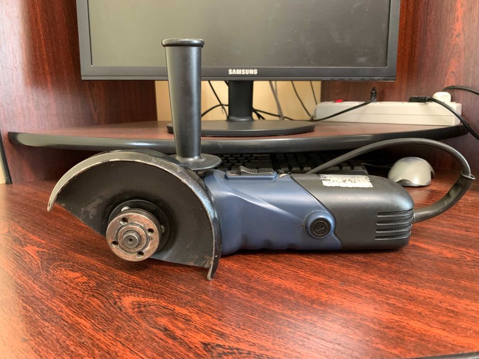 Болгарка Ferm FAG-125N неробоча