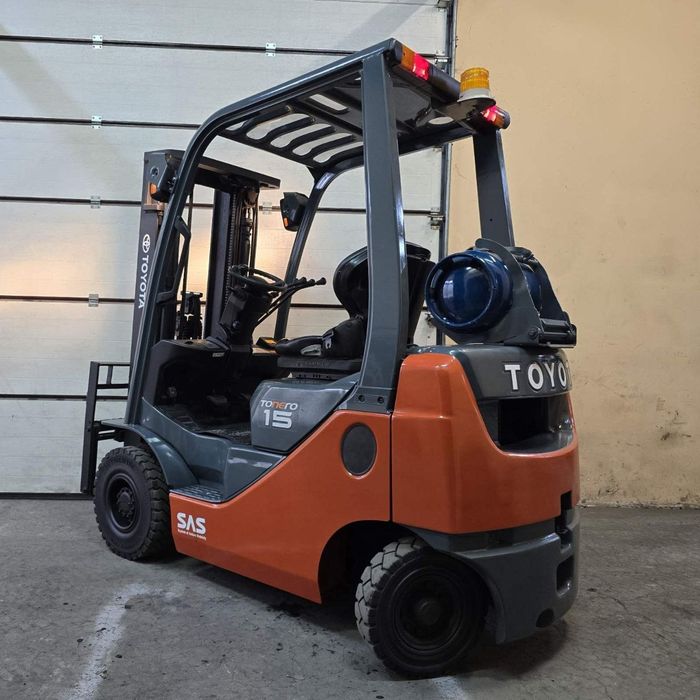 Навантажувач вилковий, газовий 1.5 тонни
Toyota 02-8FGF15