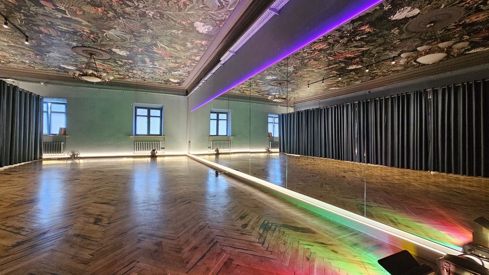 2 хв МАЙДАН Оренда Танцювальних Залiв. Хрещатик