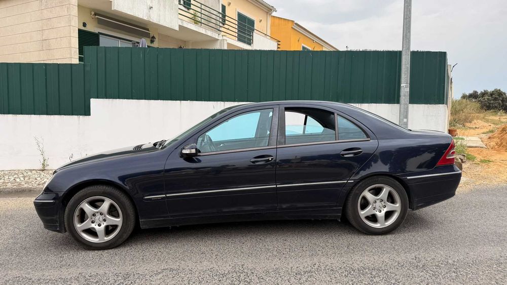 Mercedes-Benz C 270 CDI Classic — photo 3