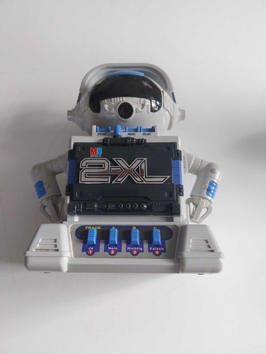 Tiger Electronics 2xl Robot Toy Vintage 1992 Tiger Electronics 2XL