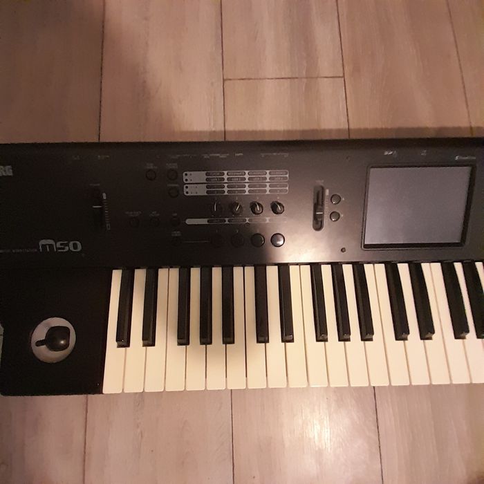 Продається KORG M50 Корг м50
