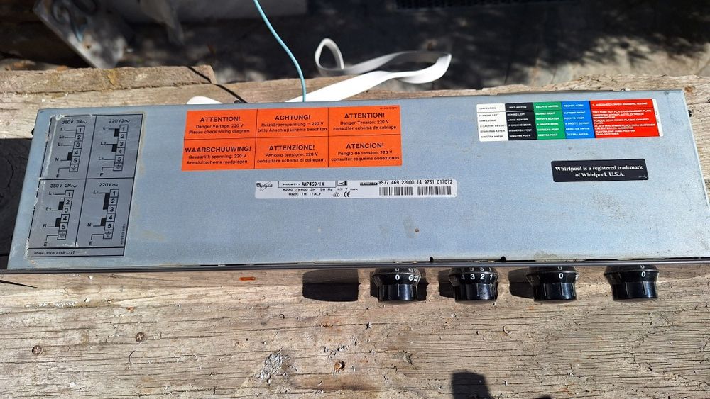 Kuchenka elektryczna Whirpool AKP469