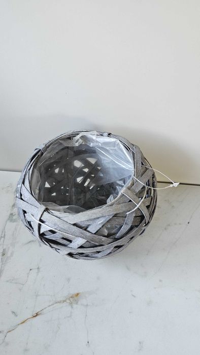 Vaso decorativo. Novo