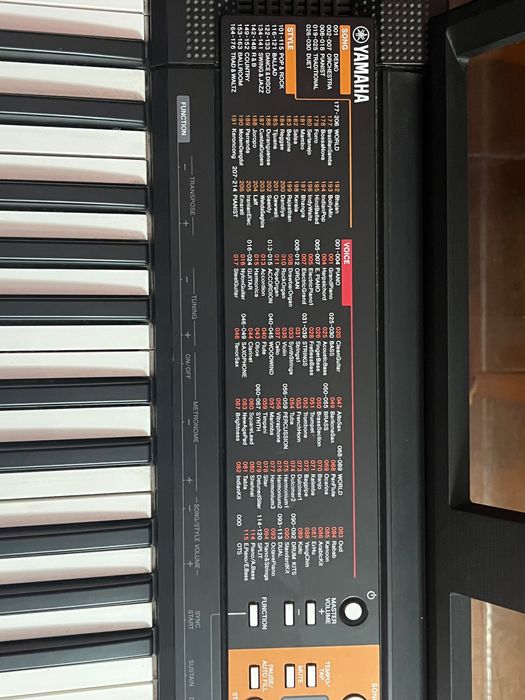 Teclado Yamha PSR-F51