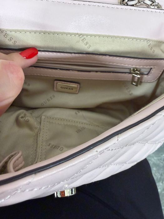 Сумка Guess рожева