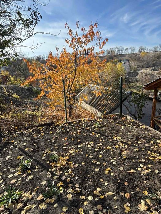 Уютная Дача на холме в тихом месте