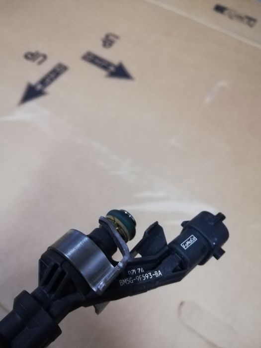 Wtryskiwacz wtrysk paliwa benzyny 1.6 EcoBoost 150 KM Ford Volvo