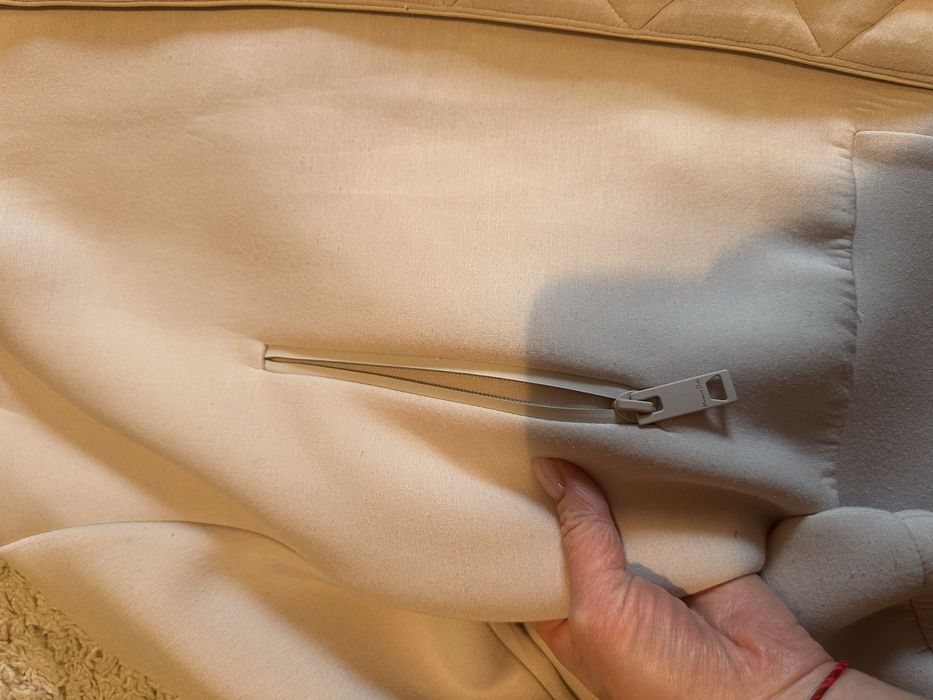 Жіночий бомбер Massimo Dutti