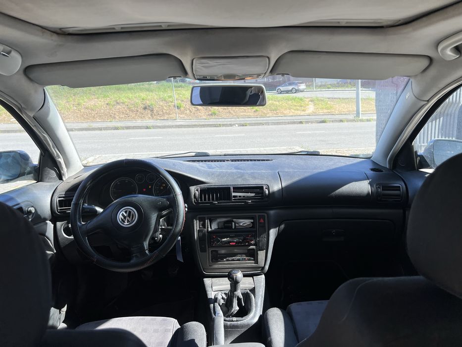 Volkswagen Passat 1.9 TDI PD 130 cv | 2003 | Teto de Abrir | AC Automático