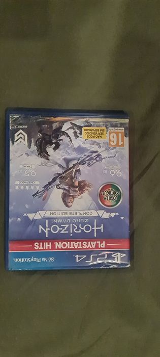 Jogo da PS4 semi  novo