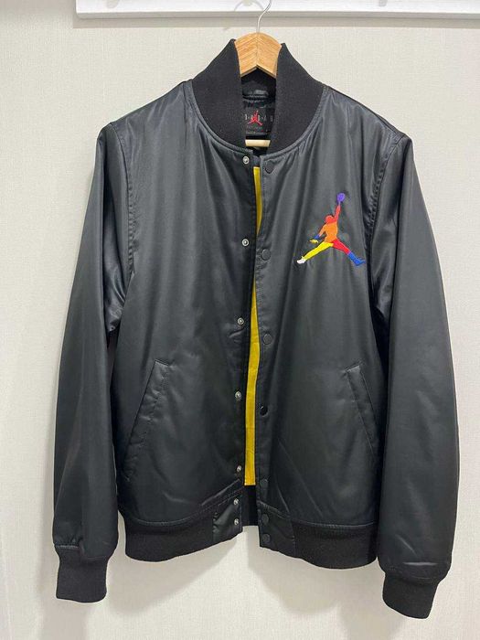 Чоловічий бомбер Jordan, S