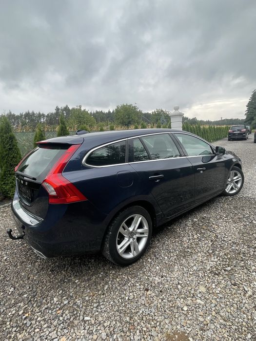 Volvo V60 2.4 D6 R-Design Plug in Hybryd 4x4 aktyeny radar !