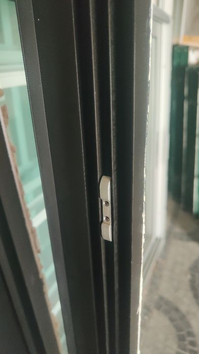 Sacadas de alumínio castanho escuro
