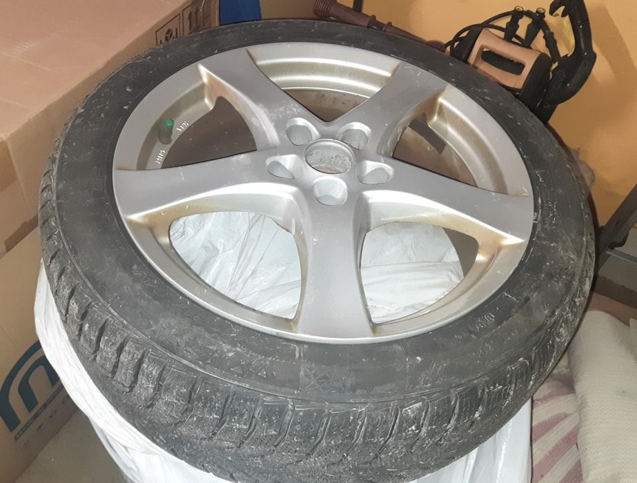 Jantes 17" com pneus inverno usados 225 45 R17