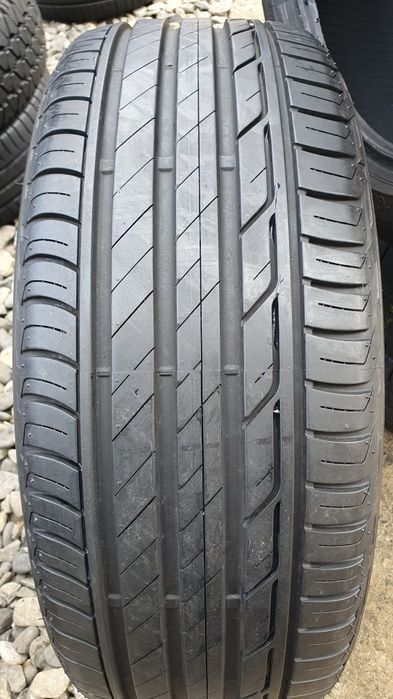 215/50 R18  4шт Bridgestone (Бриджестон) Авторезина, шини.