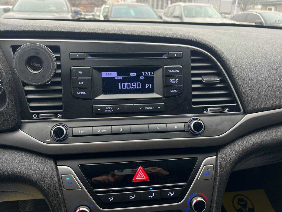 Hyundai Elantra 2016